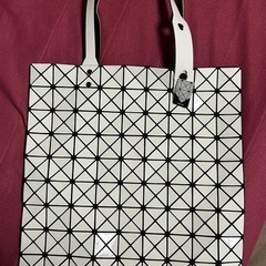 新品 バック値下げ
の画像