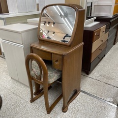 ドレッサー