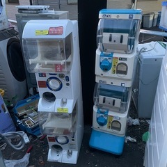 現状 鍵なし ガチャガチャ ガチャマシン 2台
