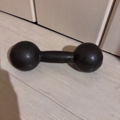 ダンベル5キロ
