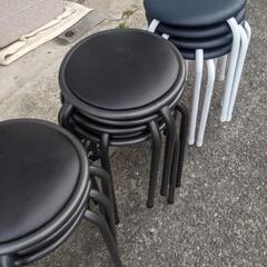 コーナンラウンドスツール　11脚セットの画像