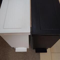 ニトリ　ゴミ箱　2個セットの画像