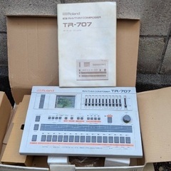 ローランドTR-707