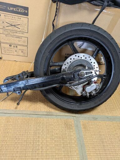 VF750F 17インチリアホイールセット