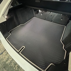 BMW 専用設計 523dツーリング ラゲージトランクマット リバーシブルの画像