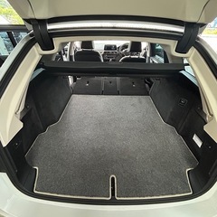 BMW 専用設計 523dツーリング ラゲージトランクマット リバーシブルの画像