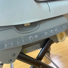 〔お値下げしました〕コンビ ハイローチェア 電動バウンサーの画像