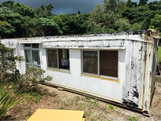 秘密基地か
バイク倉庫に便利。