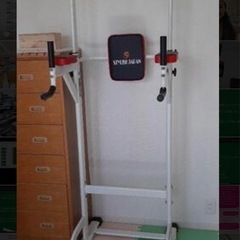 懸垂マシン