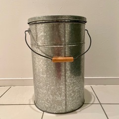 トラッシュ缶スツール