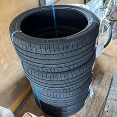新品4本セットMINERVA夏タイヤF205 245/35R20...