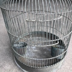 銅製鳥籠の画像