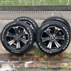 ハイエース200系　タイヤ＆ホイール（引取者確定）