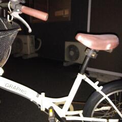 折りたたみ自転車　白の画像
