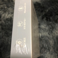 オープンイヤー型イヤホンの画像