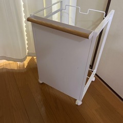 ゴミ箱5月いっぱい処分予定
