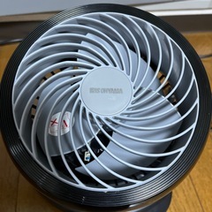 アイリスオーヤマ サーキュレーター ブラックの画像
