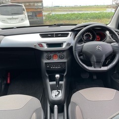 [総額] 3万キロ代 車検9年7月まで シトロエンC3 ゼニスウィンドー オートマ 禁煙車 Bセグメントの画像