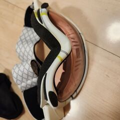【初心者におすすめ！プロテクター付き】スノボウェア、スキーウェアの画像