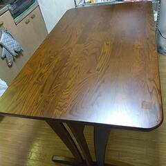 ダイニングテーブル