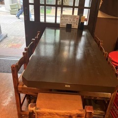 居酒屋　テーブル　、椅子