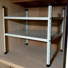 押入れ用スチールラック②　76cm 62cm