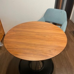 ダイニングセット（机・椅子2脚）の画像