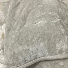 ニトリ　
毛布