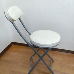 折り畳み椅子