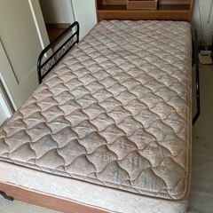 ベッドの画像
