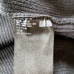 UNIQLO オーバーサイズクルーネックベスト 黒　Sサイズの画像