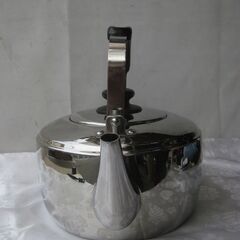 値段交渉します。★ケトル　　ステンレス製　　２L  　美品の画像
