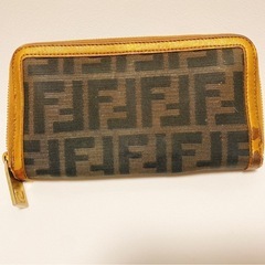 FENDI 長財布　茶色の画像