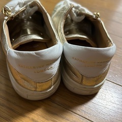 キャサリンハムネット　スニーカー　ゴールドの画像