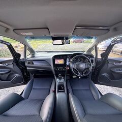 シャトルHV★後期現行型★最上級モデル【ハイブリッドZホンダセンシング】車検R8年8月迄・前後ドラレコ・センシング安全装備多数・インターナビ…の画像