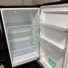 24年5月購入美品　ハイセンス 冷蔵庫/冷凍庫   HR-D1701B 2ドア 右開きの画像