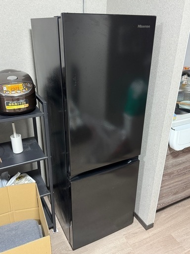 ジモティー見た！で5%OFF【2ドア冷凍冷蔵庫】Hisense ﾊｲｾﾝｽ HR-D1701B 175L 2024年製:ブラック ジモティー見た！で5%OFF【2ドア冷凍冷蔵庫】Hisense ﾊｲｾﾝｽ HR-D1701B