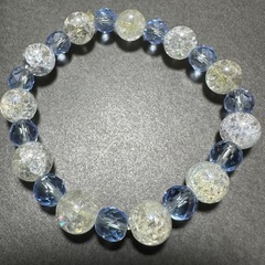 クラックアクアオーラ水晶10mm&青水晶8mmブレスレット クラック水晶 御守りにもの画像