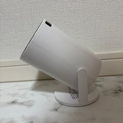 LEDプロジェクター 卓上サイズ ミニプロジェクター 