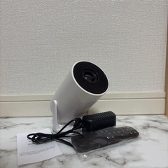 LEDプロジェクター 卓上サイズ ミニプロジェクター の画像