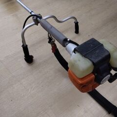 草刈機　エンジン　草刈り機