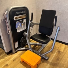 【筋トレ】Life fitness トレーニングマシン