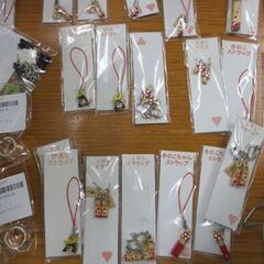 アクササリー　在庫処分　新品未使用です 300円つけてますが　ジ...