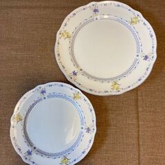 ◆Noritake ノリタケ　ブルー小花プレート (4枚）ハーブメモリーの画像