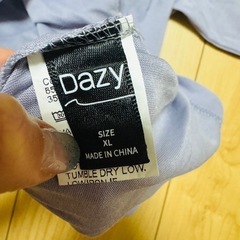 膨らみロゴのTシャツの画像