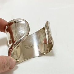 定価28万500円 ティファニー ボーンカフ スモール 左手用 バングル