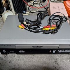 VHS テープデッキ　中古