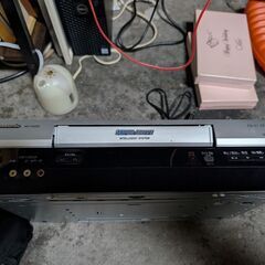 VHS テープデッキ　中古の画像