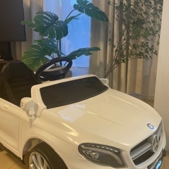 メルセデス・ベンツ 乗用ラジコンカー
