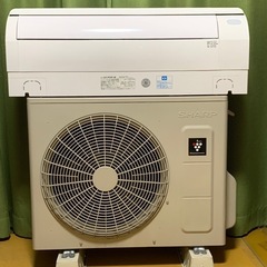 🉐高年式お買得‼️2023年❗️10畳まで❗️取付込❗️SHAR...